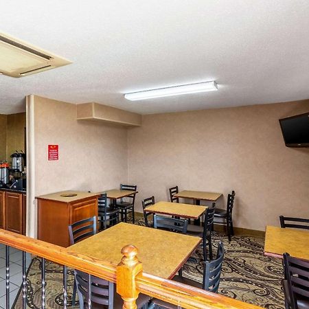 Econo Lodge Inn & Suites Evansville Stevenson Ngoại thất bức ảnh