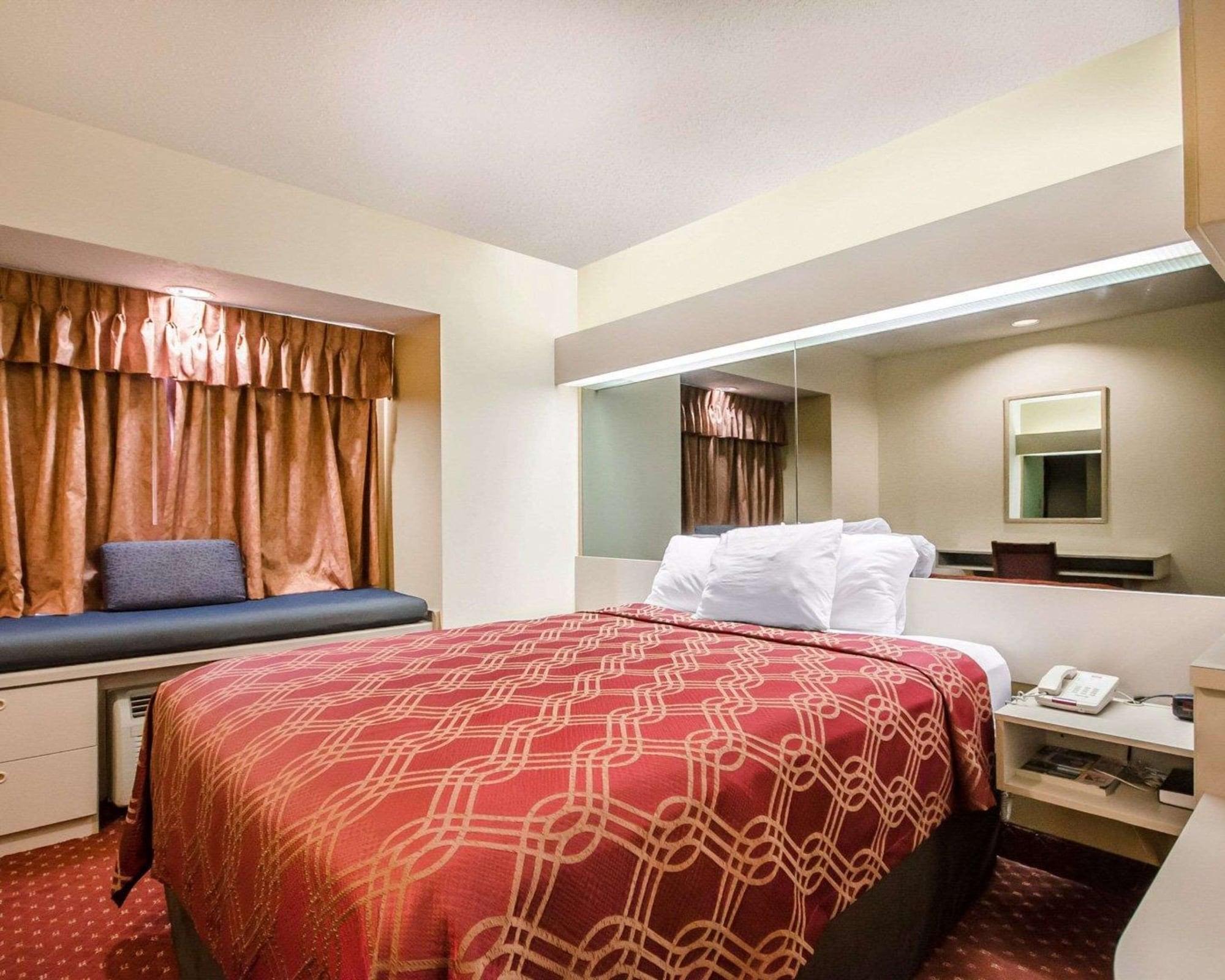 Econo Lodge Inn & Suites Evansville Stevenson Ngoại thất bức ảnh