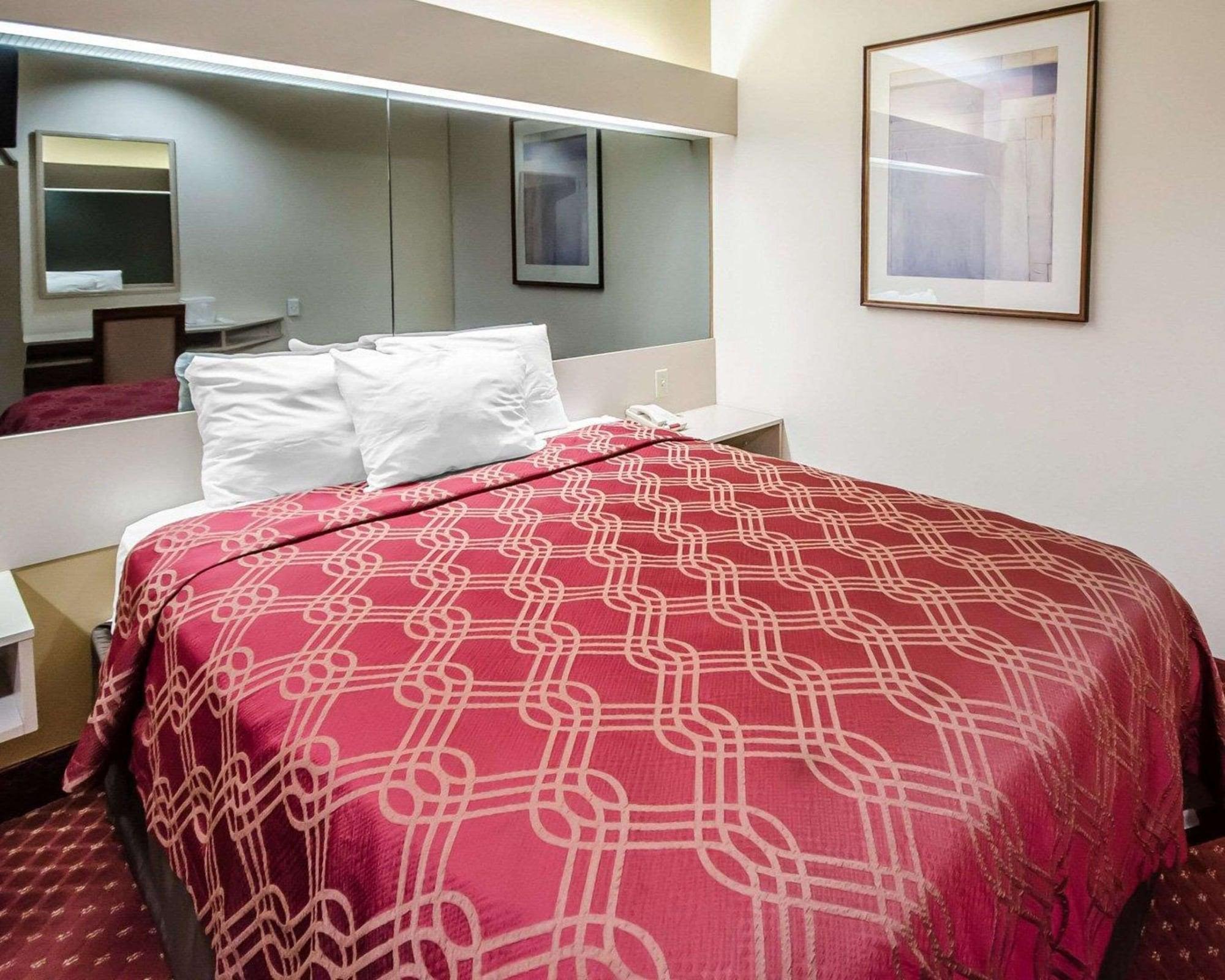Econo Lodge Inn & Suites Evansville Stevenson Ngoại thất bức ảnh